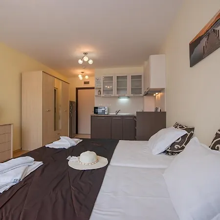 Admiral Plaza Σάνι Μπιτς