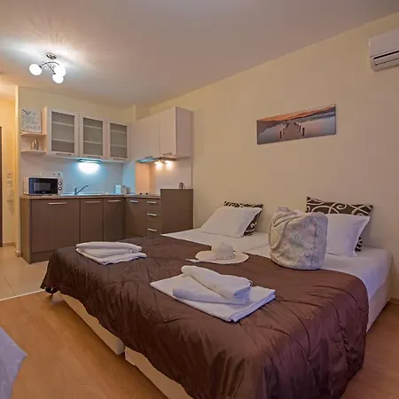 Apartment Admiral Plaza