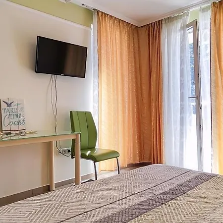 Admiral Plaza Apartment