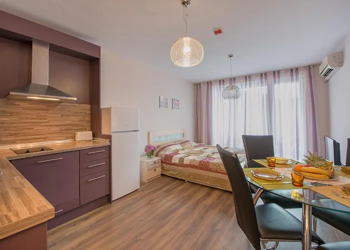 Admiral Plaza Sunny Beach