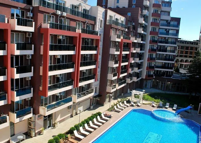 Admiral Plaza