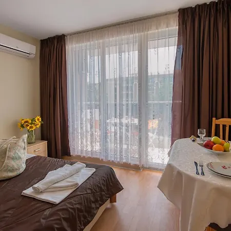 Admiral Plaza Apartment