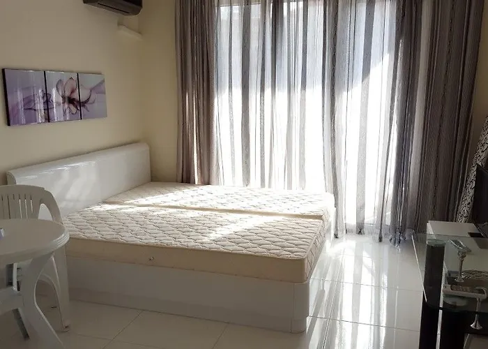 Admiral Plaza Apartment